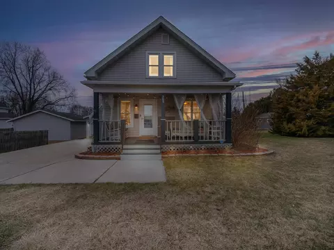 305 Parallel St, Beaver Dam, WI 53916