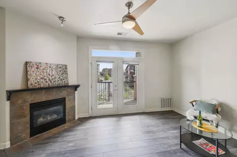 8253 Mayo Dr #205, Madison, WI 53719