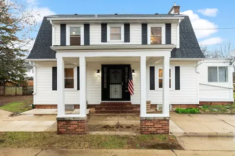 1142 Milwaukee Rd, Beloit, WI 53511