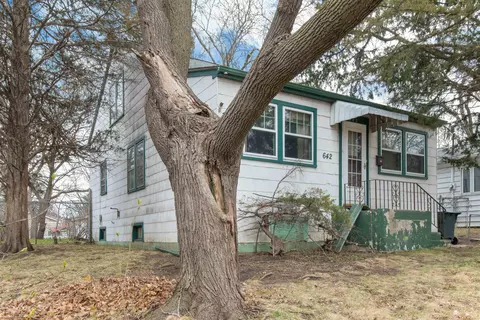 642 Cedar St, Madison, WI 53715