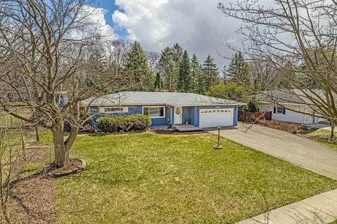 2109 Leland Dr, Madison, WI 53711
