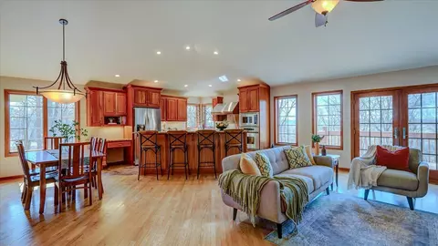 8483 Miller Rd, Verona, WI 53593