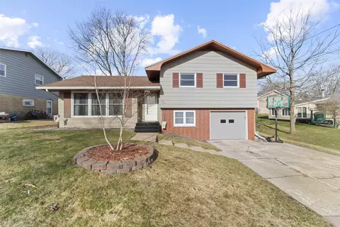 406 Vern Ct, Dodgeville, WI 53533
