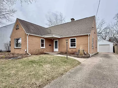 1132 Brewster Ave, Beloit, WI 53511