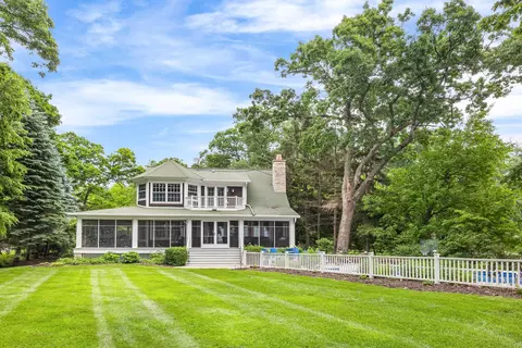 549 Illinois Ave, Green Lake, WI 54941