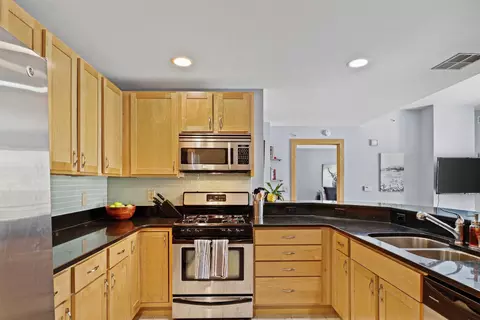 333 W Mifflin St #2070, Madison, WI 53703