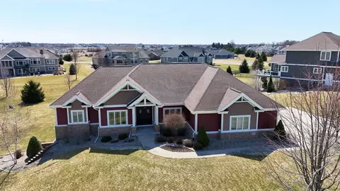 6712 Florance Ruth Ln, Sun Prairie, WI 53590