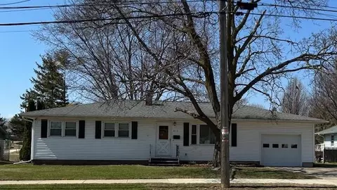 612 N Bristol St, Sun Prairie, WI 53590