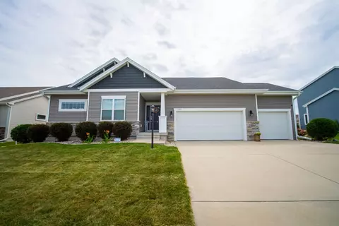 339 Crescendo Dr, Sun Prairie, WI 53590