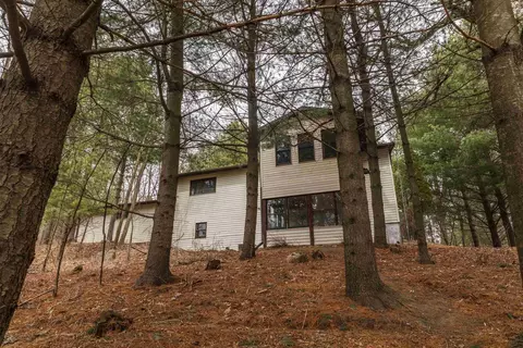 343 Ember Ct, Oxford, WI 53952