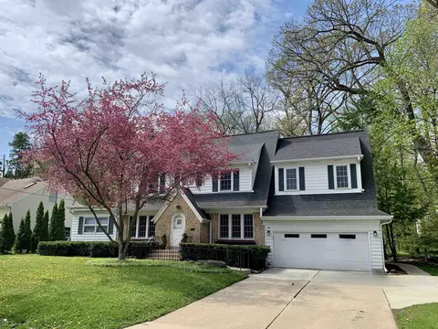1214 Edgehill Dr, Madison, WI 53705