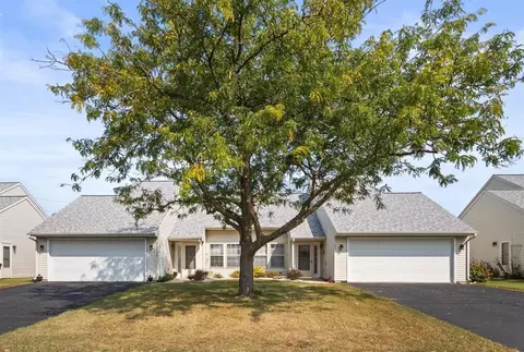 549 E Slifer St, Portage, WI 53901