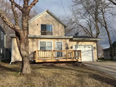 135 N Pardee St, Marshall, WI 53559