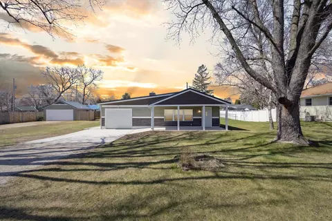 1730 S Grant Ave, Janesville, WI 53546