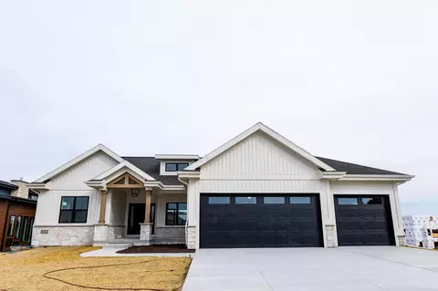 906 Westbridge Ct, Waunakee, WI 53597