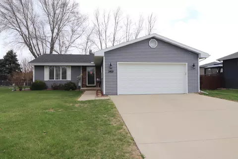 3425 Curry Ln, Janesville, WI 53546