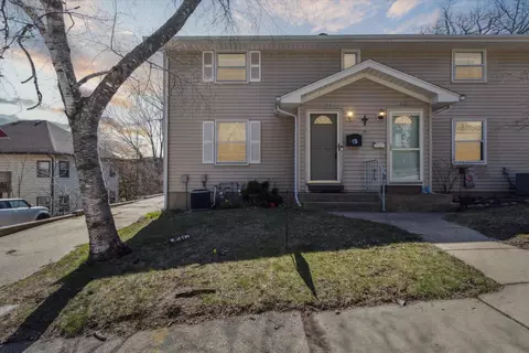 344 S Parker Dr, Janesville, WI 53545