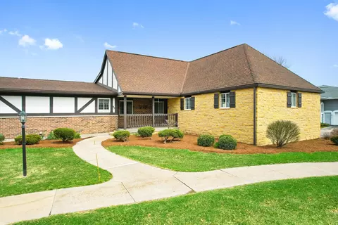 45 Golf Pkwy, Madison, WI 53704