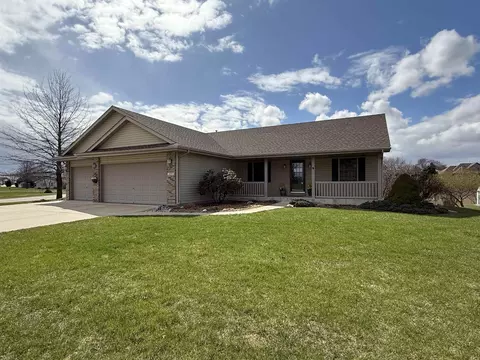 673 Wildfire Ln, Milton, WI 53563