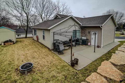116 Elm St, Deforest, WI 53532