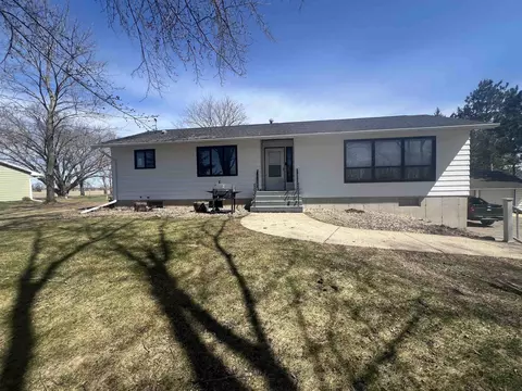 s4012 County Highway Bd, Baraboo, WI 53913
