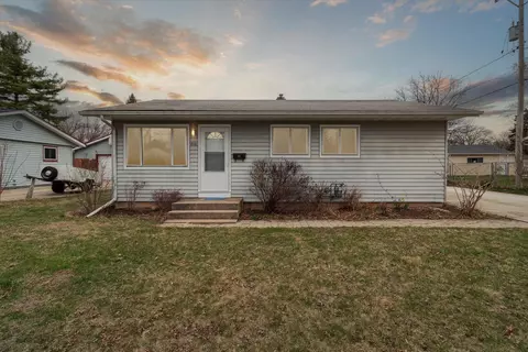 810 Havey Rd, Madison, WI 53704
