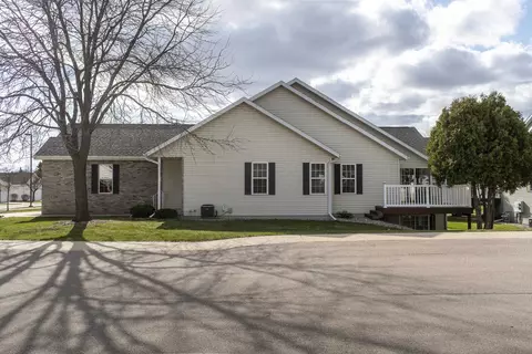 6326 Merritt Rdg, Madison, WI 53718