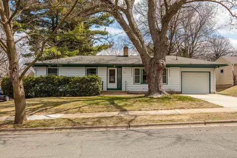 529 Hilltop Dr, Madison, WI 53711