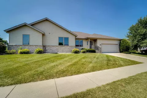 283 Alpine Pkwy, Oregon, WI 53575