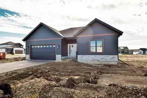2575 Notre Dame Dr, Fitchburg, WI 53711