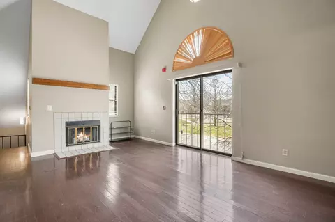 519 Donofrio Dr #5, Madison, WI 53719