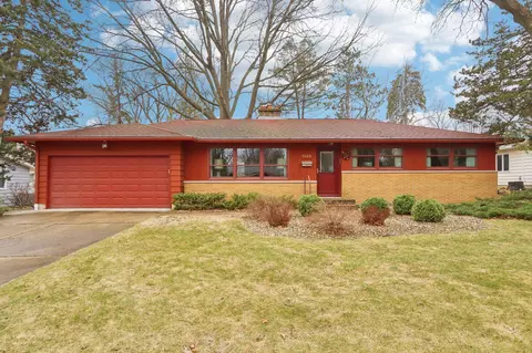 5125 S Hill Dr, Madison, WI 53705