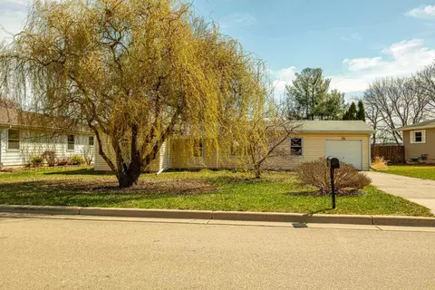 201 S Kerch St, Brooklyn, WI 53521