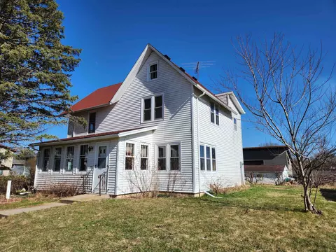 2312 Jovina St, Cross Plains, WI 53528