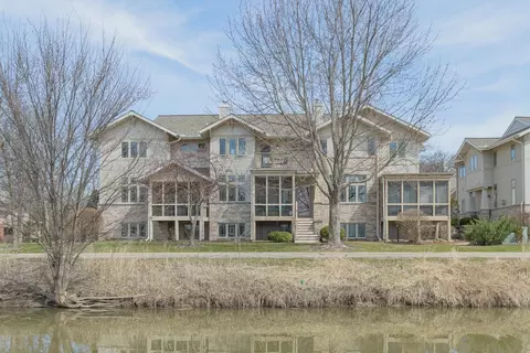 77 Wood Brook Way, Fitchburg, WI 53711