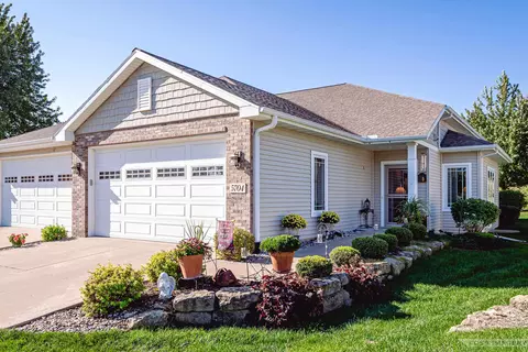 5704 Prairie Stone Dr, Mcfarland, WI 53558