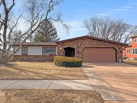 221 S Dousman St, Prairie Du Chien, WI 53821