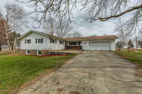 w6510 Kampen Road, Arlington, WI 53911