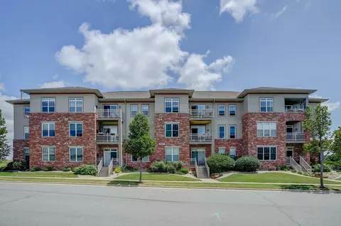 141 Metro Ter #301, Madison, WI 53718