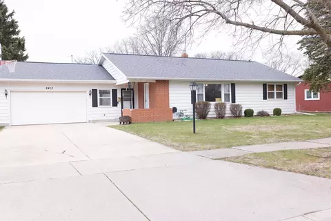 2413 Rutledge Ave, Janesville, WI 53545