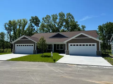 307 Edenview Ln, Eden, WI 53019