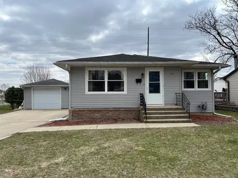 219 South Ave, Edgerton, WI 53534