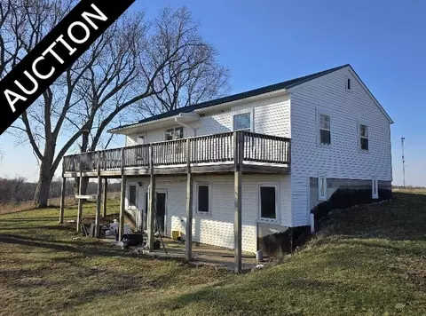 50198 Old Gays Rd, Gays Mills, WI 54631