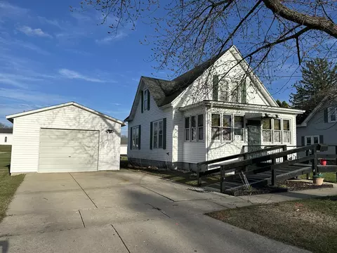 1306 W 4th Ave, Brodhead, WI 53520