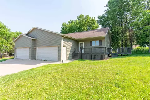 145 E Ofallon Ct, West Salem, WI 54669