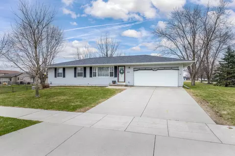 410 E School St, Belleville, WI 53508