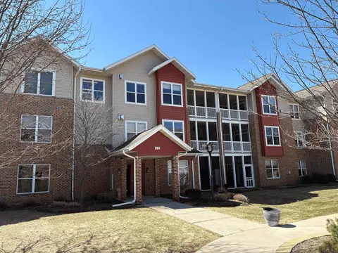 100 Femrite Dr #107, Monona, WI 53716