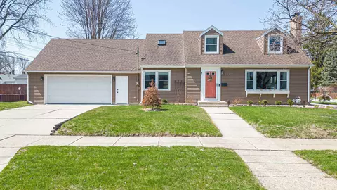 1047 N Ringold St, Janesville, WI 53545