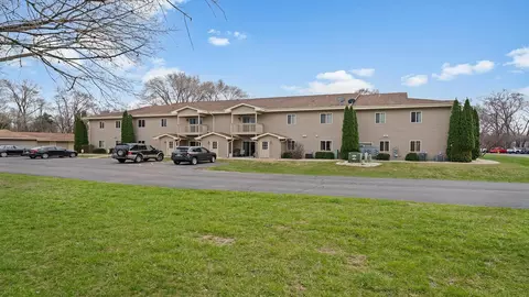 219 Franklin St #K, Delavan, WI 53115
