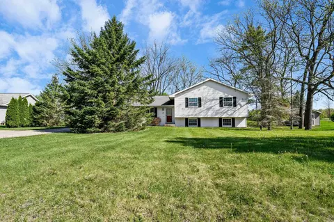 w5512 Gema Drive, Pardeeville, WI 53954